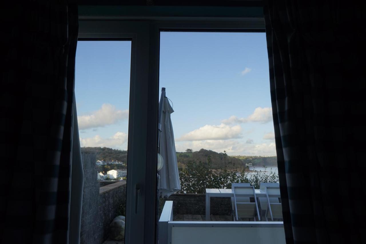 Beach House With Sea Views Over Saundersfoot Bay Екстер'єр фото