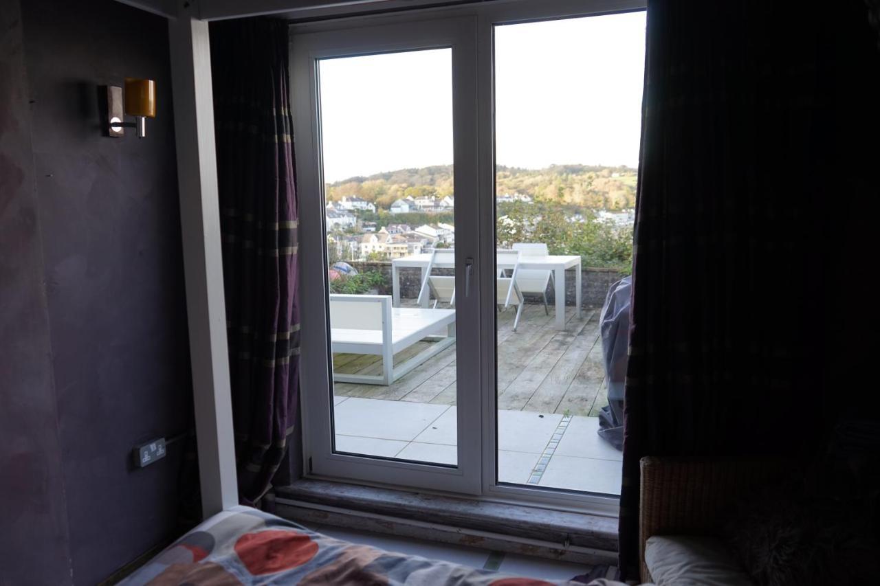 Beach House With Sea Views Over Saundersfoot Bay Екстер'єр фото