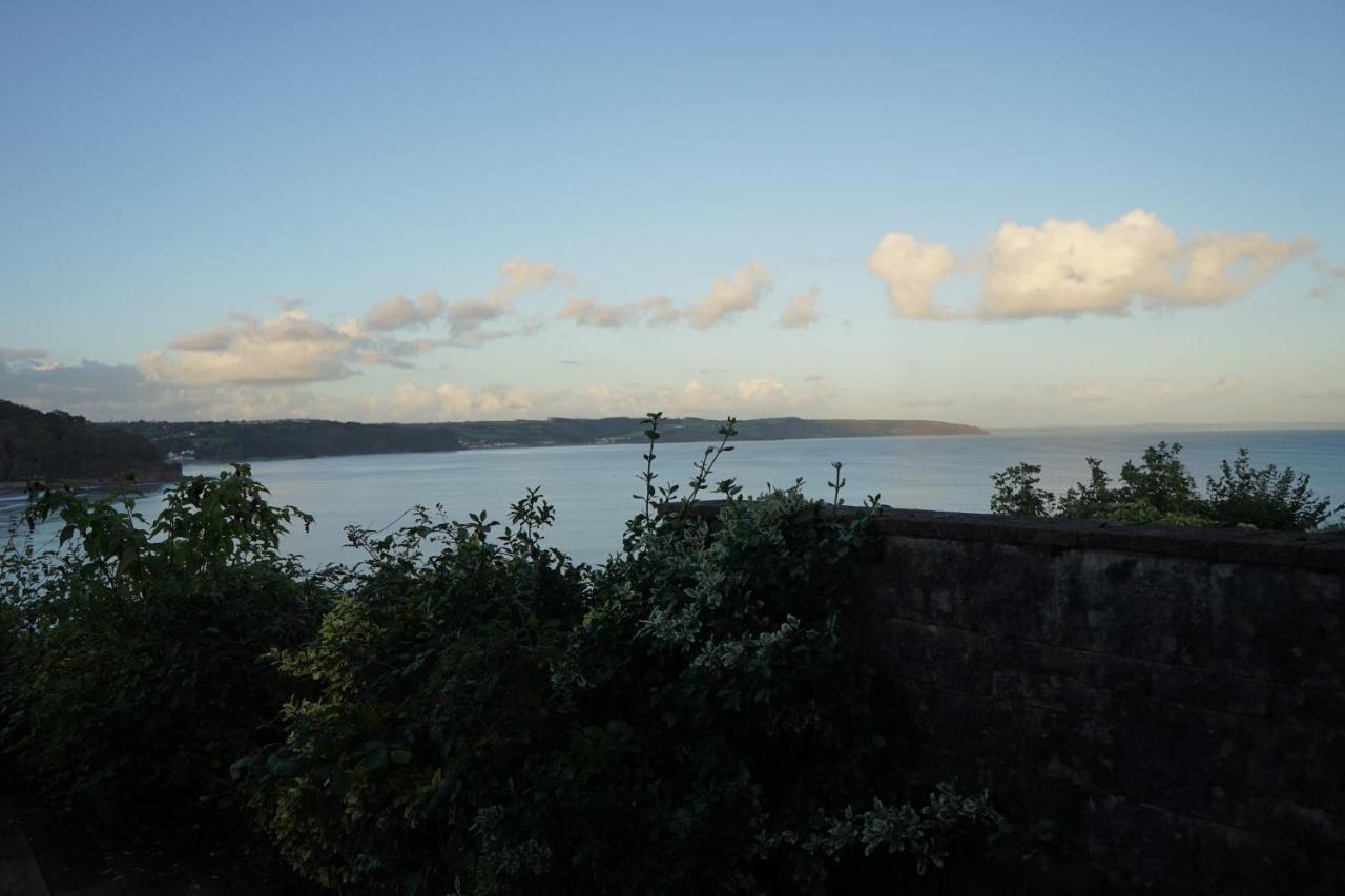 Beach House With Sea Views Over Saundersfoot Bay Екстер'єр фото